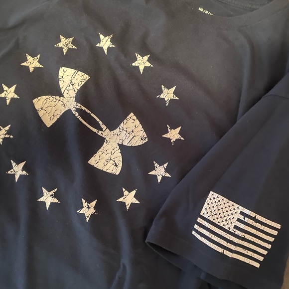 Navy Blue Under Armour T-shirt - Picture 1 of 5